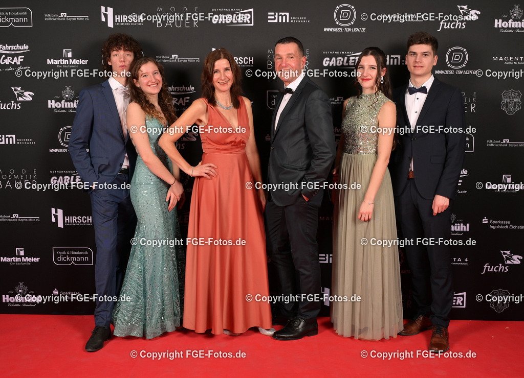 20240113-fge-fotos-0127 | Eröffnungsball der FGE am 13.01.2024 im Alten Stadttheater in Eichstätt. - Realisiert mit Pictrs.com
