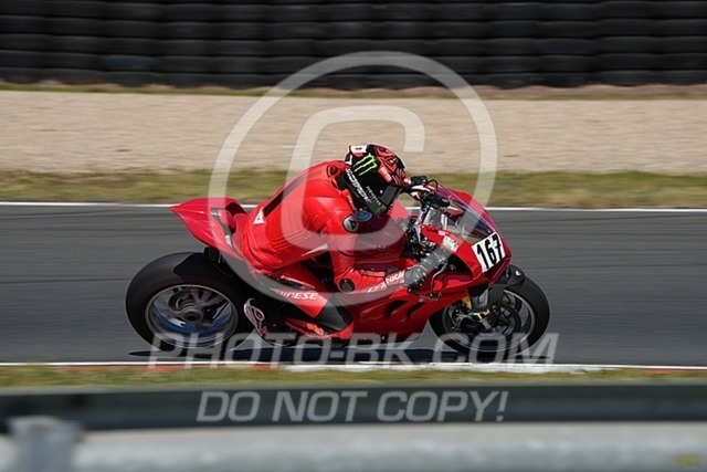 2025_05_12_PBK_15433 | Sportfotografie; SlowMotion; Video; Rennstrecke; Hafeneger; Speer; Racing; RSE; BMW; CBO; Trackday; Motorsportarena; Hockenheimring; Brno; Most; Barcelona; Valencia