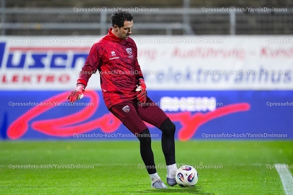 xYDR31102501086 | 31.10.2025, xydrx, Fußball, 3.Liga, FC Viktoria Köln - FC Ingolstadt 04, Saison 2025 2026, Sportpark Höhenberg: Kai Eisele (FC Ingolstadt #25)  DFB regulations prohibit any use of photographs as image sequences and or quasi-video.