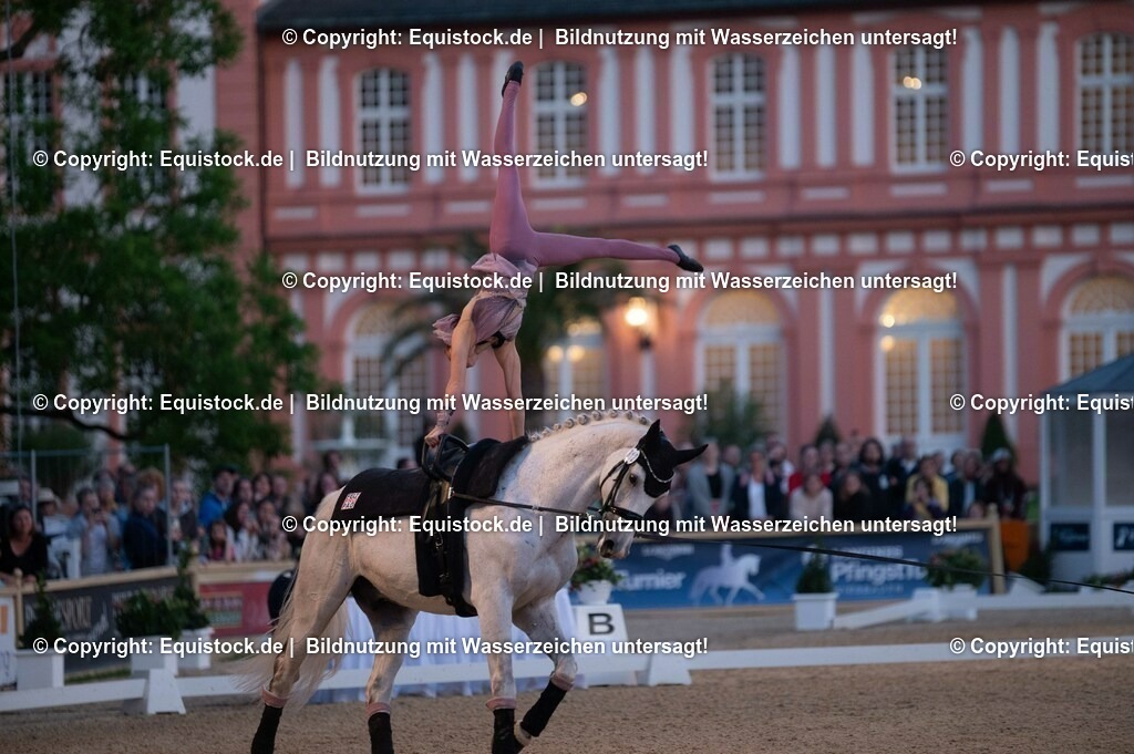 20230527_Voltigieren_NASPA_Flutlicht_0347 | equistock