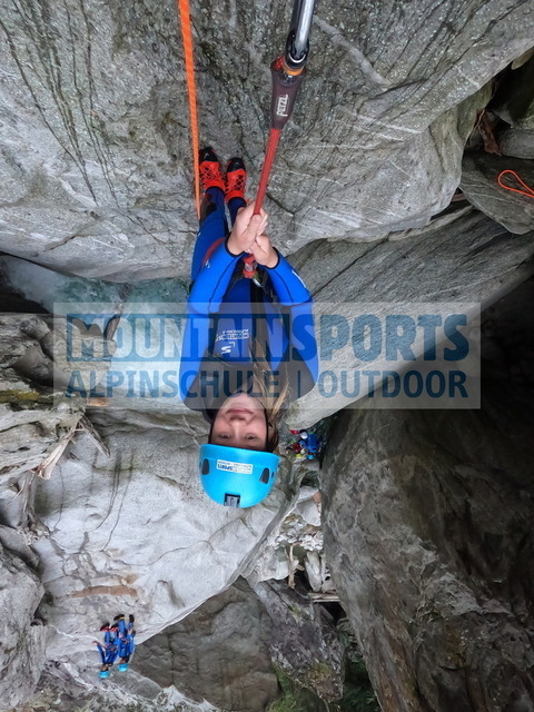 GOPR3325 | Bestelle die Bilder deines Berg- oder Wasser-Abenteuers mit Mountain Sports bequem von zu Hause aus direkt über unseren Online Fotoshop von pictrs.com. - Realisiert mit Pictrs.com