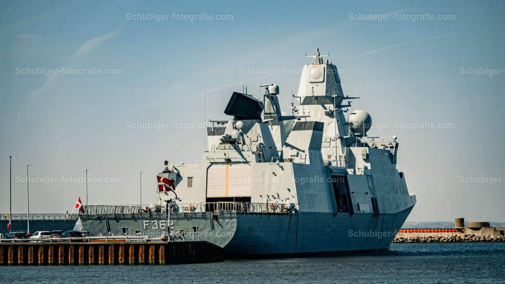 Militärschiff von Dänemark | Militärschiff von Dänemark - Realisiert mit Pictrs.com