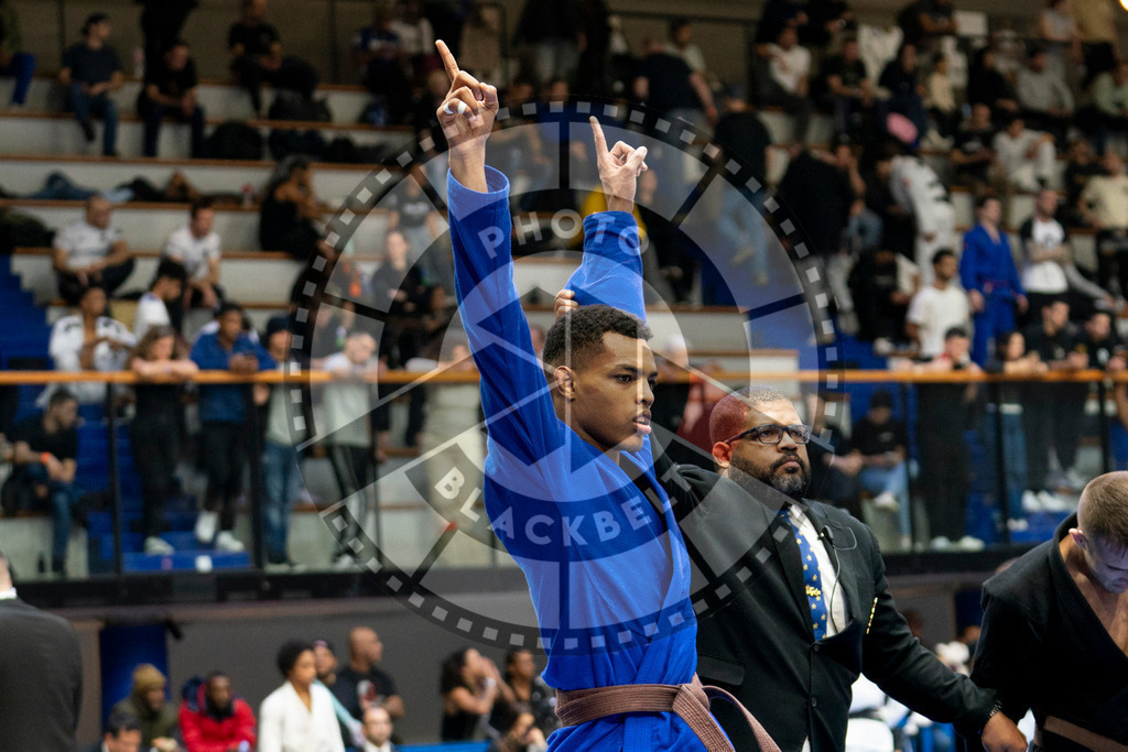 20240124PBB03182 | Fighters compete during the second day of the IBJJF European Championship in Paris, France, on January 24, 2024.