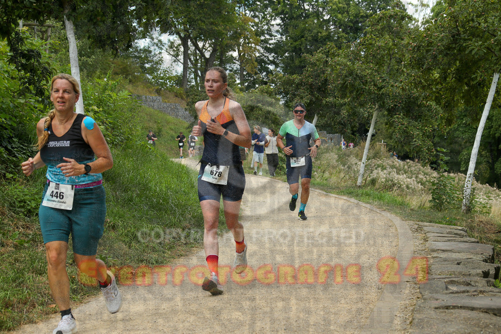 250824_1419_EX1_5805 | Sportfotografie im Rhein-Sieg Kreis, Köln, Bonn, NRW, Rheinland Pfalz, Hessen, etc. Unser Tätigkeitsfeld umfasst den Laufsport vom Volkslauf über den Marathon, Duathlon, Triathon bis zum Ultralauf wie Kölnpfad Ultra oder Schindertrail.