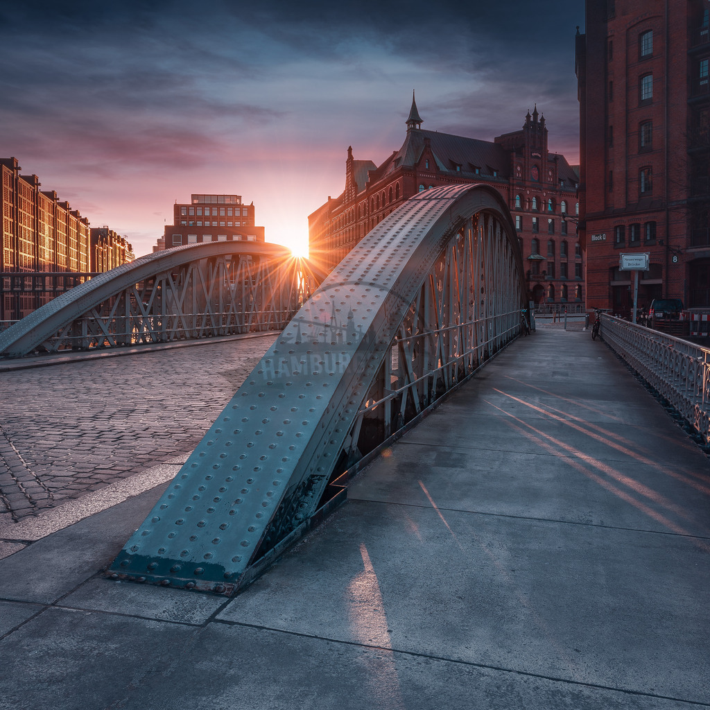 Hamburg-by-stativkunst.de-048 | Exklusive Hamburg collagen, tolle Segelbilder und viele weitere tolle Motive auf Leinwand, Poster, Alu-Dibond, u.v.m. findet Ihr bei uns auf hamburgbild.de. Findet Euer Wandbild für Euer Zuhause, Büro oder die  Praxis…. - Realisiert mit Pictrs.com