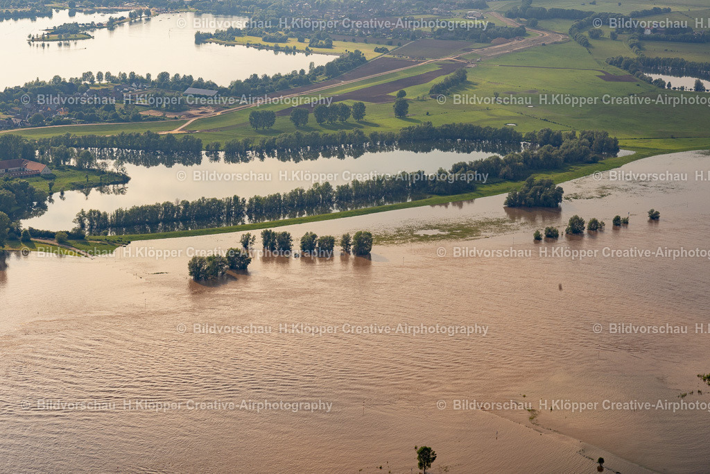 Luftbilder-Xanten-Kreis-Wesel-9645 | Luftbilder-Xanten Stadt am Niederrhein, LVR-Römerpark, Rhein, Dom, Stadt, Kultur, Freizeit, Archäologie , Luftbildfotografie,Windmühle,Natur,Naturschutz - Realisiert mit Pictrs.com