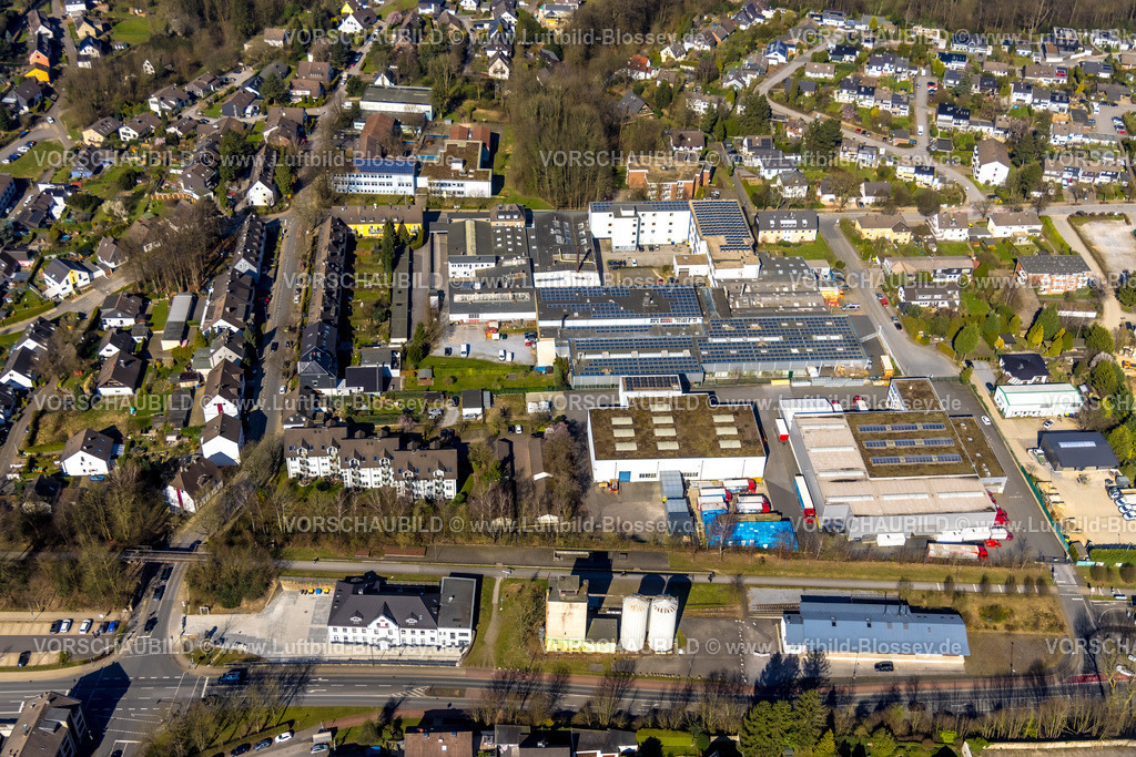 Heiligenhaus240301979 | Luftbild, Gewerbegebiet zwischen Nordring und Ziegelstraße, oben die Städt. Realschule, Leubeck, Heiligenhaus, Ruhrgebiet, Nordrhein-Westfalen, Deutschland