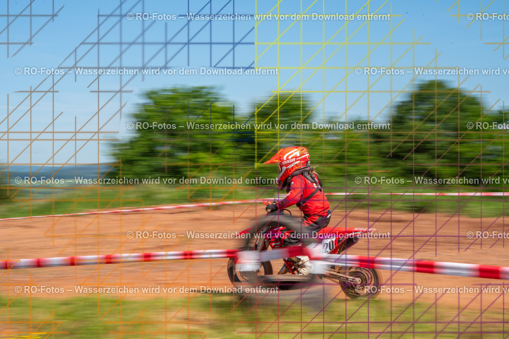 Wolfshausen 1 Lauf -593 | Sportfotografie von RO-Fotos: Motorsport, Motocross, Enduro, Laufveranstaltungen und Triathlon. Professionelle Fotos von Sportlern und Events. - Realisiert mit Pictrs.com