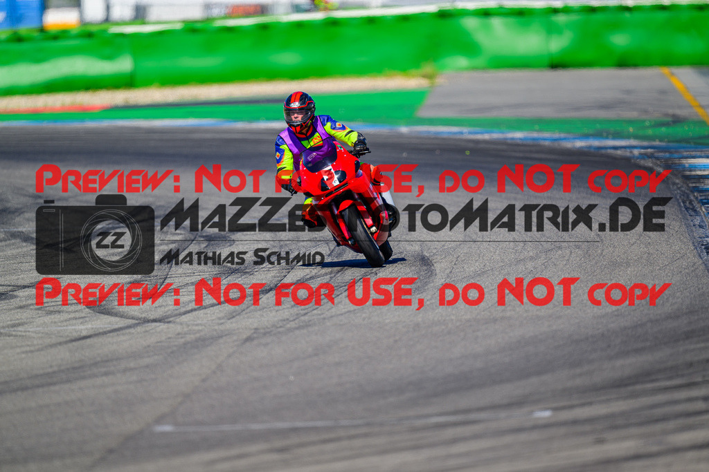 MaZZes_FotoMatrix_240520_6007705_8931 | INST