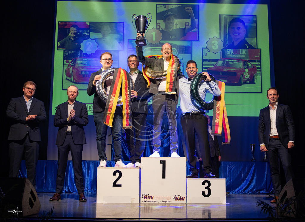 KW Berg Cup Siegerehrung 2025 | Frank Herberich Fotografie, Frank Herberich, Fotografie, Hochzeit, Portrait, St. Peter Ording, Ording, Westerhever, Nordsee, Frank Fotografie, Hardheim,  Odenwald,Walldürn, Band,Eventfotografie - Realisiert mit Pictrs.com