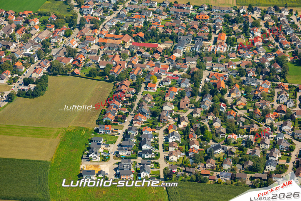 Das Luftbild zeigt :  Anzing - Die Luftaufnahme wurde 2024 vom UL-Flugzeug aus erstellt ( keine Drohne ) - Hochauflösende Luftaufnahme - Für grossformatige Ausdrucke geeignet. Die Geschenkidee !Mit Lizenz und Bildrechte bestellbar