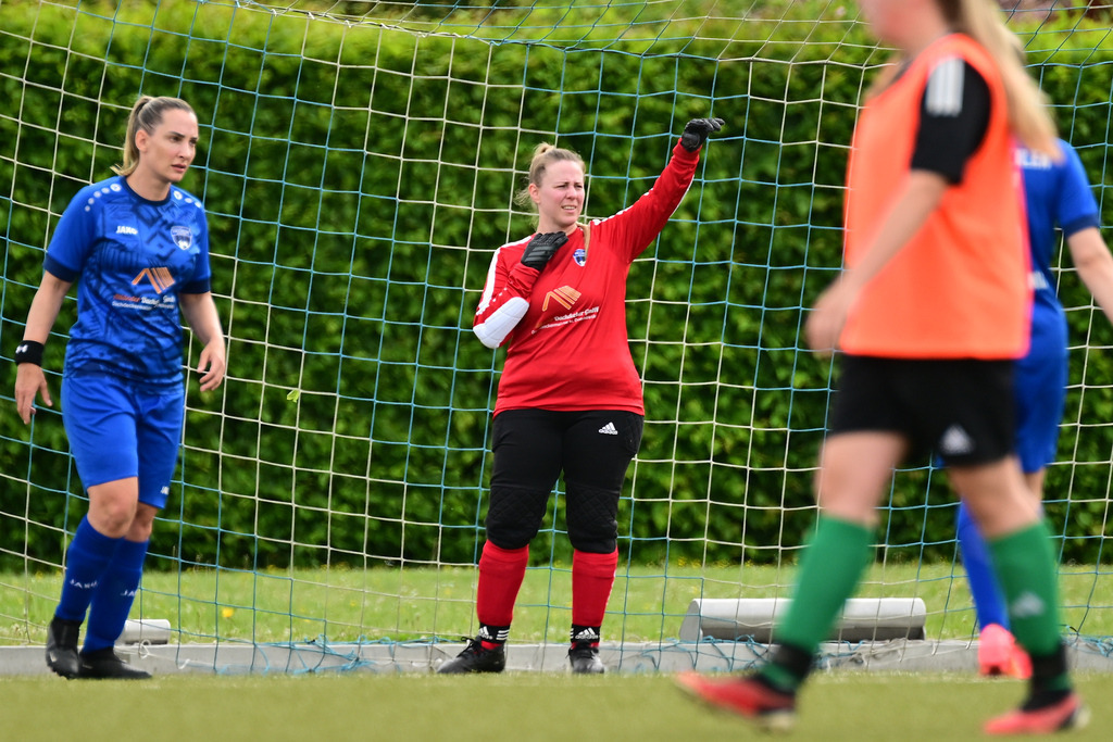 Fußball I Frauen I Saison 2024-2025 I Bezirksliga I 22. Spieltag I FSG 3 Meilen Altes Land - VfL Wingst | Der Sportfotograf. - Realisiert mit Pictrs.com