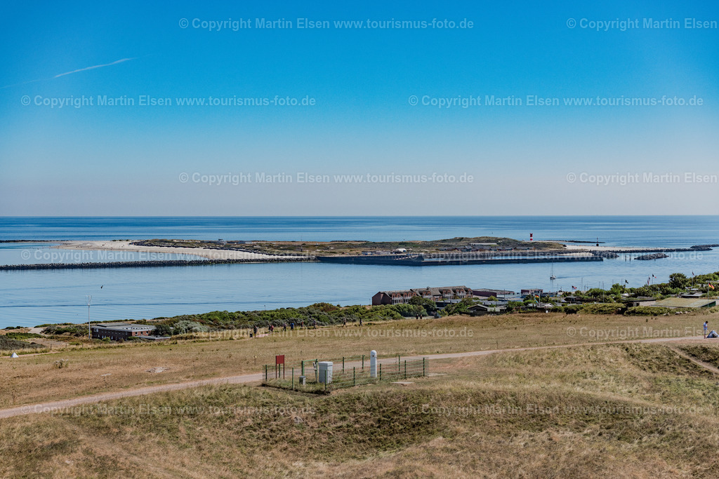 Helgoland Düne_ELS_8097030818 | Helgoland - Aufnahmedatum: 03.08.2018, Aufnahmehöhe:  m, Koordinaten:  - , Bildgröße: 8057 x  5371 Pixel - Copyright 2018 by Martin Elsen, Kontakt: Tel.: +49 157 74581206, E-Mail: info@schoenes-foto.deSchlagwörter:Schleswig-Holstein,Landkreis Pinneberg,Düne,Hochseeinsel,Börteboote,Meer,Küste,Halunder,Oberland,Unterland,Strand,Seehunde,Robben,Lange Anna,Felsen,Roter Felsen,Luftbild,Luftbilder,Bastölpel - Realisiert mit Pictrs.com