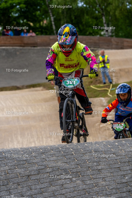 BayBMX2026-06389 | Fotogalerie von Thomas Dettweiler mit Eventbildern und lizenzfreien Fotos. Perfekt als Wandbild, für Büro, Website oder private Nutzung. - Realisiert mit Pictrs.com