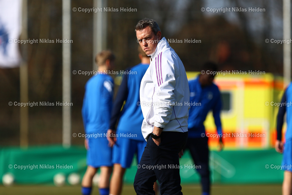 NH_DeutschlandU19_FinnlandU19_UEFAQualifikationsturnier_22032025 | Hanno Balitsch (Trainer, Deutschland U19)Fußball I Junioren I UEFA-U19-Europameisterschaft I Saison 2024-2025 I Qualifikationsturnier I Deustchland U19 - Finnland U19 I 22.03.2025 I GWG-Stadion Flutmulde