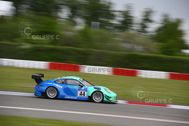 09 - 24hNbg16_JS82543 | Overall and 9th Place Class SP9 GT3Falken Motorsports - Porsche 991 GT3RPeter Dumbreck, Wolf Henzler, Martin Ragginger, Alexandre Imperatori130 rounds, 137,02 km/h, fastest lap: 8:29.488 min. - Realisiert mit Pictrs.com