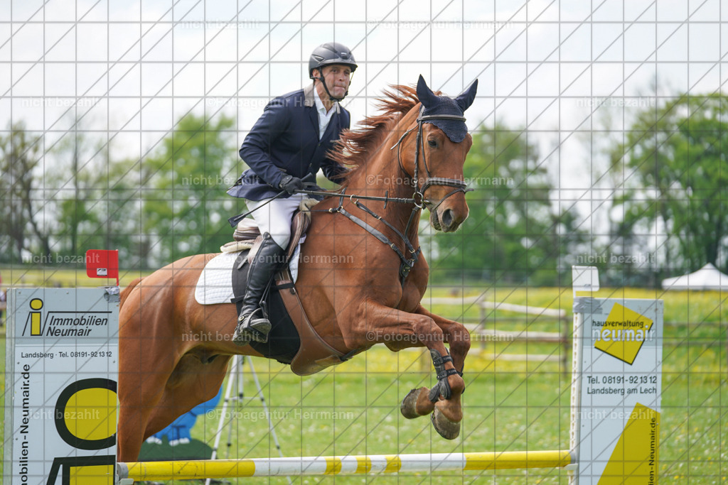 20240509-FAH02793 | Turnierbilder der Turnierfotografen Bayern, Pferdesport Fotografie, Reitsportbilder, Turnier Landberg am Lech, Turnierbilder bayern, Fotoagentur Herrmann