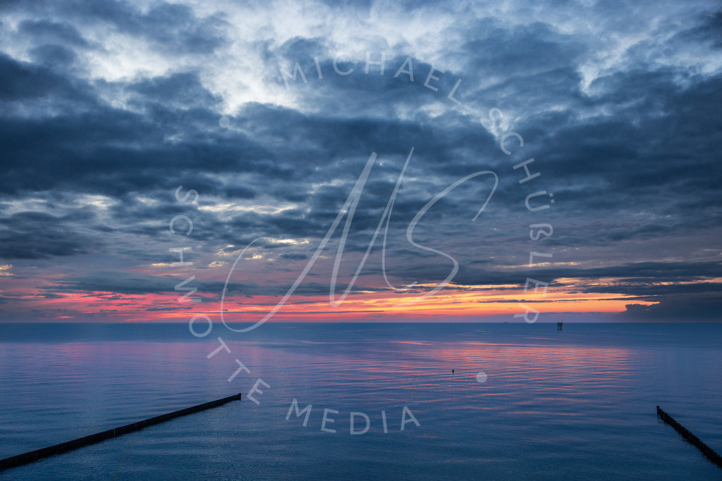 2023-07-27 Ostsee Nienhagen Sonnenuntergang 012 | Schwotte Media - Realisiert mit Pictrs.com