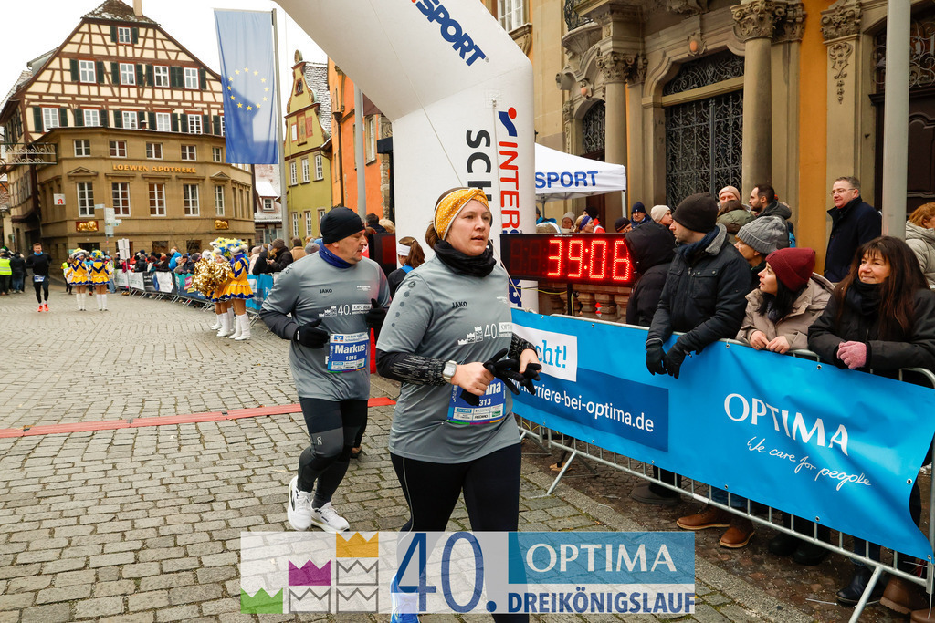 VR Bank Hauptlauf 10km | 40. Optima 3koenigslauf 2026 - Realisiert mit Pictrs.com