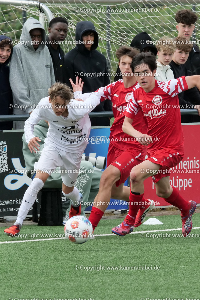 Fußball : C-Junioren : Aufstieg Regionalliga West : SUS 09 Dinslaken - Vfb 03 Hilden am 04.06.2026 in Dinslaken | Fußball : C-Junioren : Aufstieg Regionalliga West : SUS 09 Dinslaken (rotr Trikots)- Vfb 03 Hilden (weiße Trikots) am 04.06.2026 in Dinslaken - Realisiert mit Pictrs.com