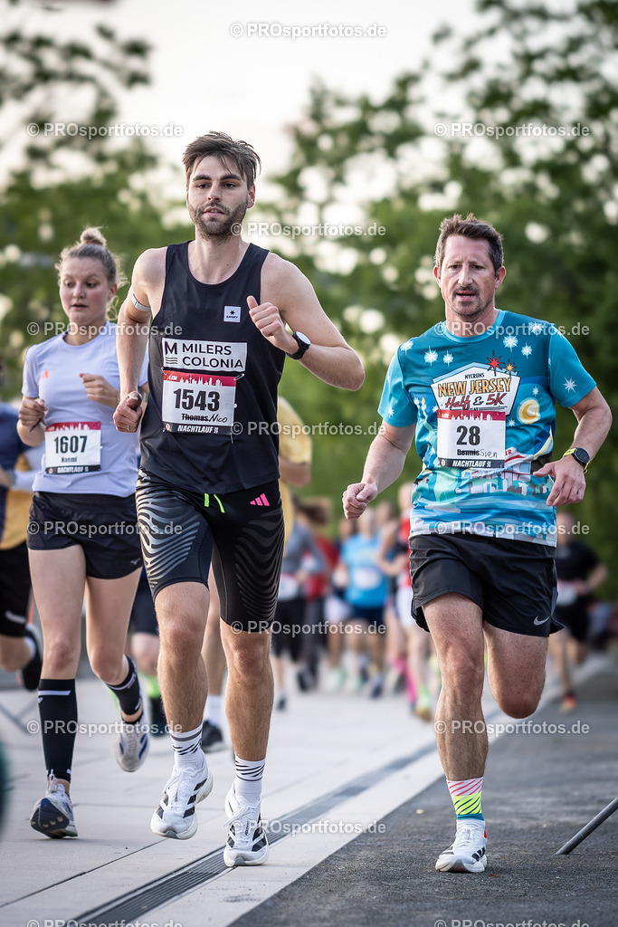 22. ASV Nachtlauf; Koeln, 28.05.25 | Impressionen vom 22. ASV Nachtlauf am 28.05.25 am Tanzbrunnen in Koeln. Foto: BEAUTIFUL SPORTS/Leah Kohring
