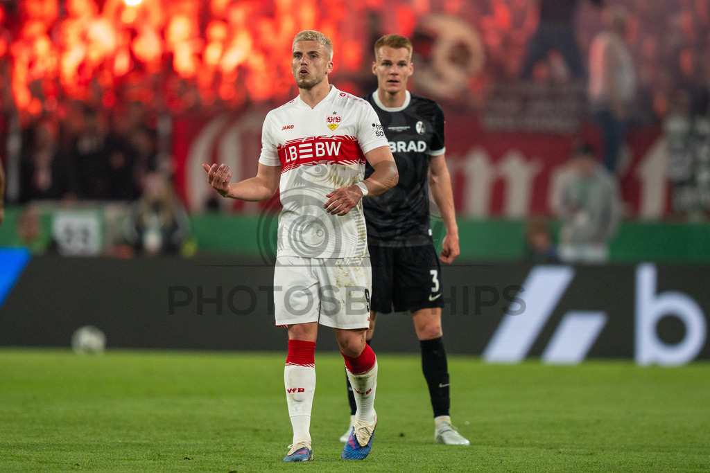 VfB Stuttgart vs. SC Freiburg, Fussball, DFB-Pokal, Halbfinale, 23.04.2026 | Ermedin Demirovic (VfB Stuttgart, #09),VfB Stuttgart vs. SC Freiburg, Fussball, DFB-Pokal, Halbfinale, 23.04.2026DFB regulations prohibit any use of photographs as image sequences and/or quasi-video