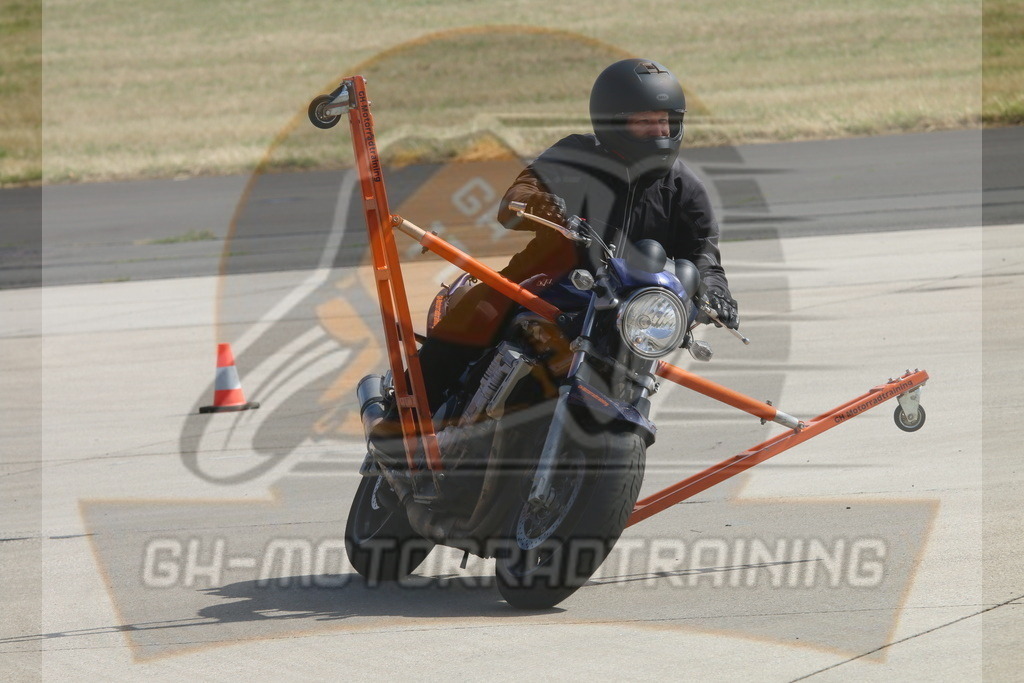 IMG_3426 | gh-motorradtraining-foto.de - Realisiert mit Pictrs.com