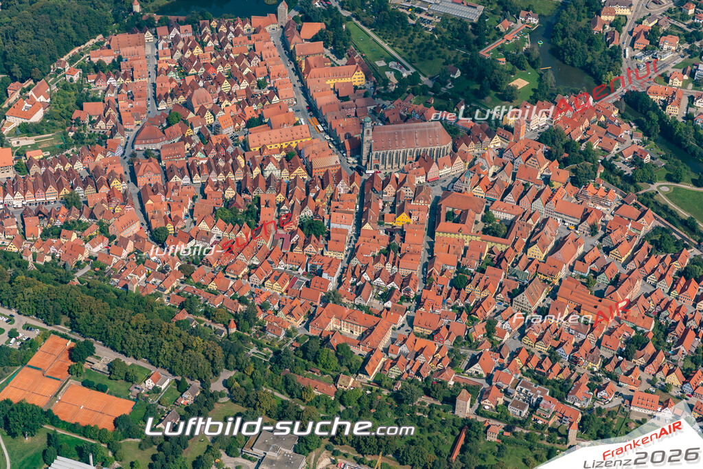 aktuelles Luftbild von Altstadt  Dinkelsbuehl - Luftaufnahme wurde 2019 von https://frankenair.de mittels Flugzeug (keine Drohne) erstellt.