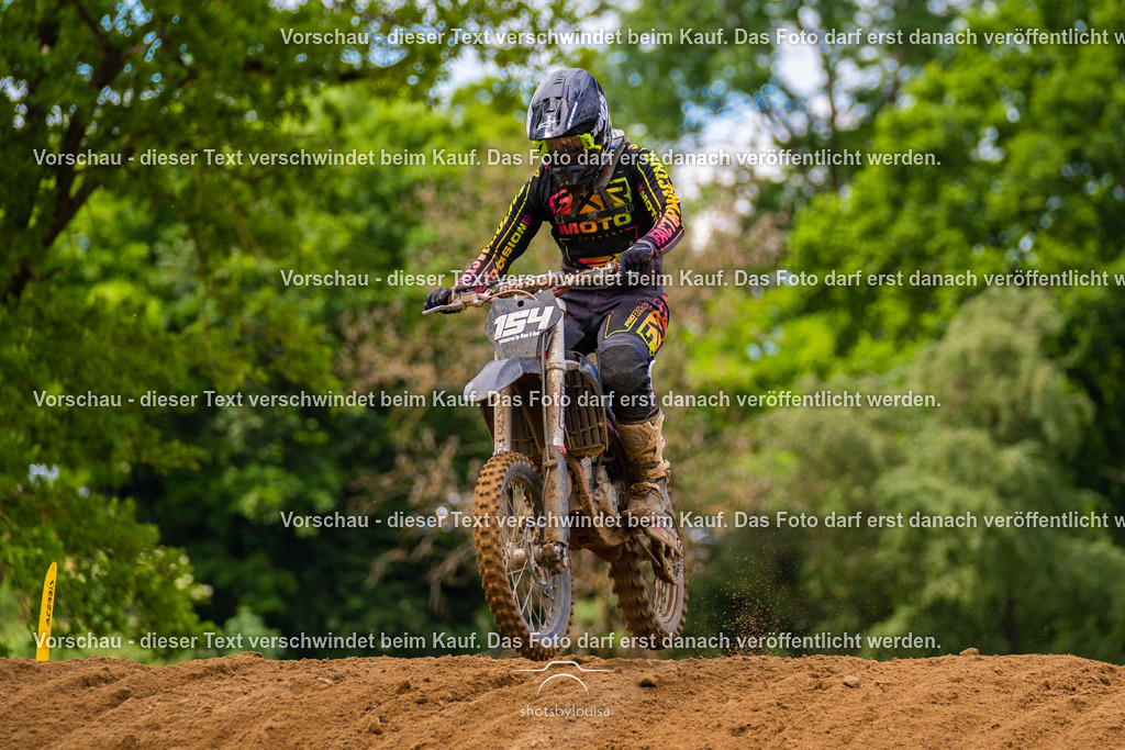 20260607_MSCParmen-0327 | Sportfotografin aus Berlin-Brandenburg mit Fokus auf Motocross. Ich halte deine sportliche Leistung und echte Emotionen auf und neben der Strecke professionell fest. Entdecke die Fotos von deinem Rennen und bestelle sie direkt hier im Shop.