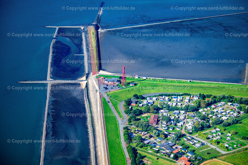Eckwarderhörne_Oberfeuer_Leuchtturm_Preusseneck_ELS_5419050924 | BUTJADINGEN 05.09.2024 Leuchtturm als historisches Seefahrtszeichen im Küstenbereich " Oberfeuer Leuchtturm Preusseneck " an der Eckwarder Straße in Butjadingen im Bundesland Niedersachsen, Deutschland. // Lighthouse as a historic seafaring character in the coastal area " Oberfeuer Leuchtturm Preusseneck " on street Eckwarder Strasse in Butjadingen in the state Lower Saxony, Germany. Foto: Martin Elsen