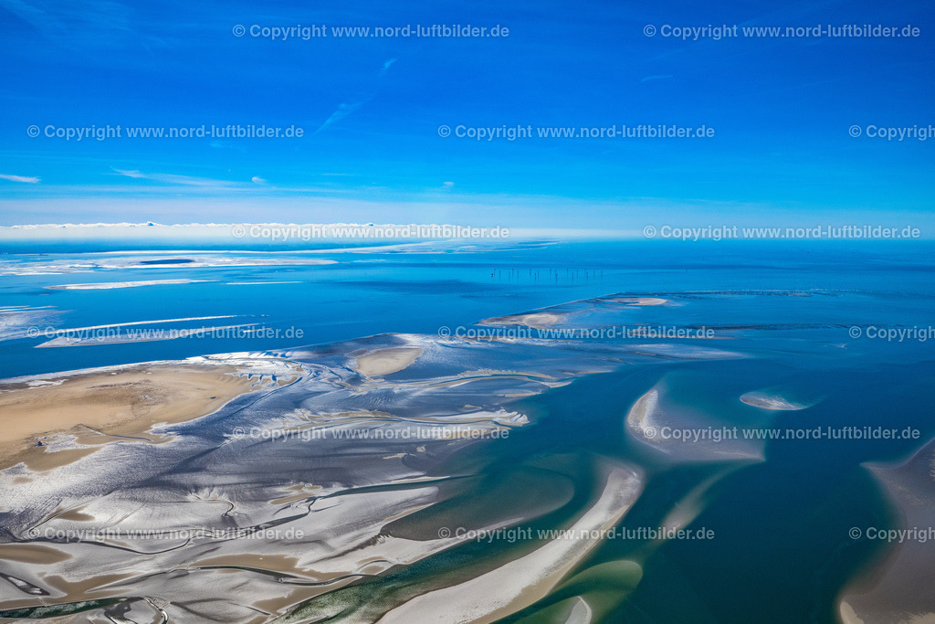 Windpark_Nordergründe_Aussenweser_ELS_1493300423 | BUTJADINGEN 30.04.2023 Offshore- Windpark auf der Wasseroberfläche der Nordsee in Nordergründe im Bundesland Niedersachsen, Deutschland. Weiterführende Informationen bei: Senvion Deutschland GmbH,  TenneT TSO GmbH. // Wind turbines of the offshore wind farm on the water surface of North Sea in Nordergruende in the state Lower Saxony, Germany. Further information at: Senvion Deutschland GmbH,  TenneT TSO GmbH. Foto: Martin Elsen