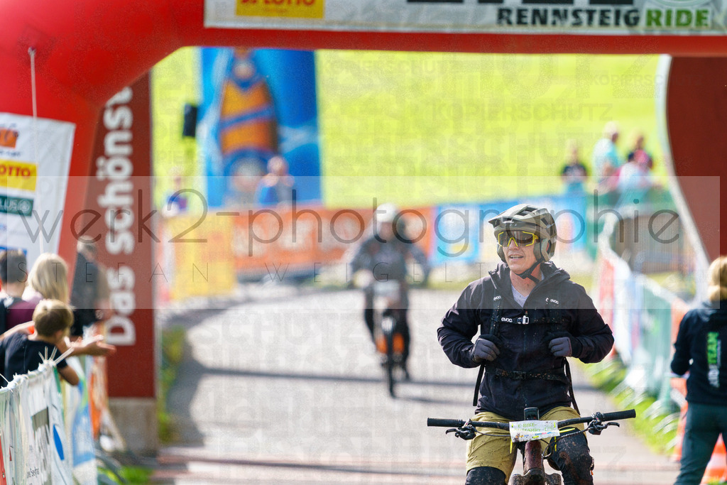 RennsteigRIDE Zieleinlaufbilder | Zieleinlauf RIDE 23