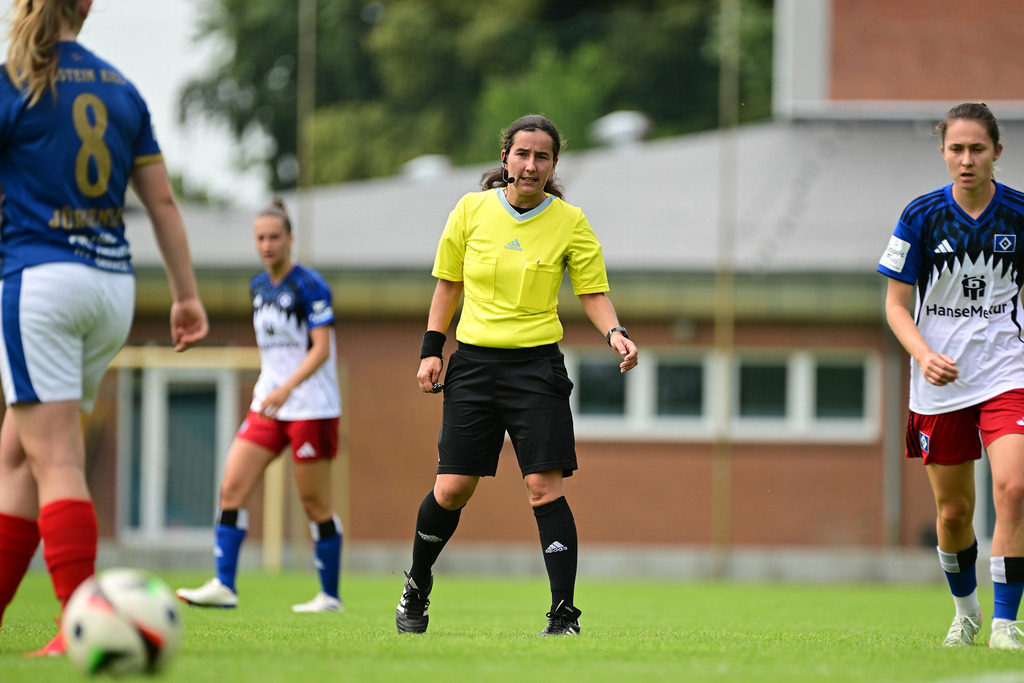 Fußball I Frauen I Saison 2025-2026 I Testspiel I Hamburger SV - Holstein Kiel | Der Sportfotograf. - Realisiert mit Pictrs.com