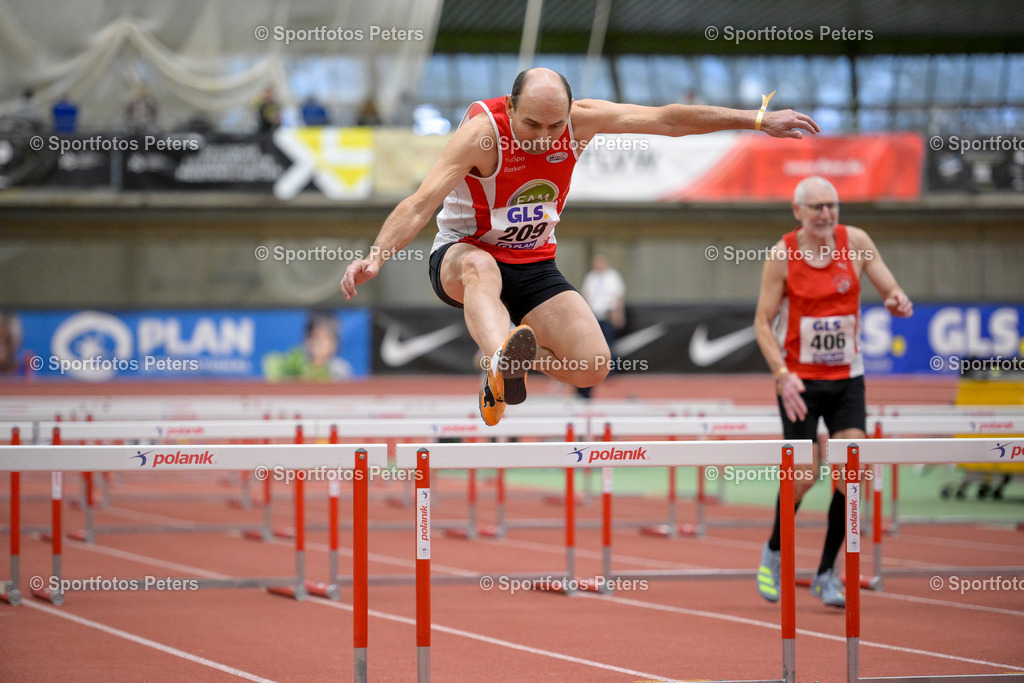 Deutsche Hallenmeisterschaften Masters - Samstag_180 | Deutsche Meisterschaften Halle Masters am 02.03.2024 in Dortmund 

Foto: Kai Peters - Realisiert mit Pictrs.com