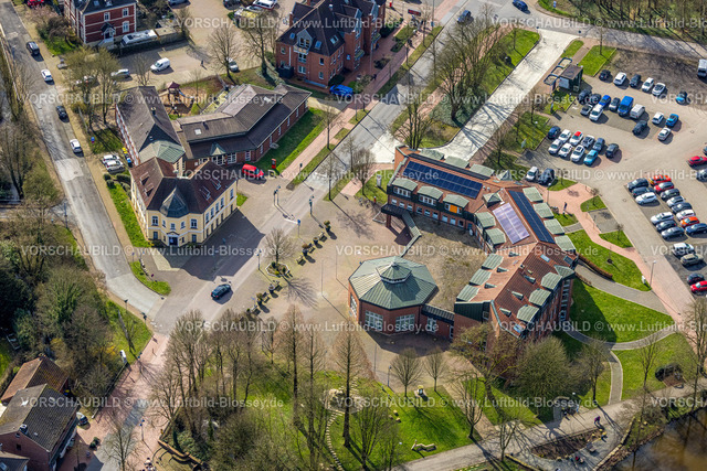 Schermbeck240310166 | Luftbild, Rathaus Stadtverwaltung, Weseler Straße Ecke Am Rathaus, Parkplätze, Schermbeck, Nordrhein-Westfalen, Deutschland
