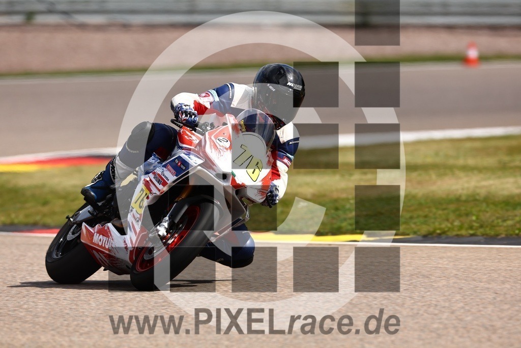 0076-20240819_01883 | Schöne Erinnerungen an spannende Momente - das festzuhalten ist unser Job. PIXELrace.de ist seit 2003 auf den Rennstrecken Europas unterwegs um die Action draußen beim Fahren und die wunderbare Stimmung imm Fahrerlager für euch einzufangen.