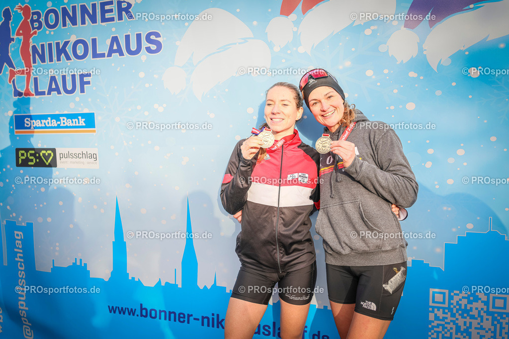 6. Bonner Nikolauslauf; Bonn, 14.12.2025 | Impressionen vom 6. Bonner Nikolauslauf am 14.12.2025 in Bonn (Nordrhein-Westfalen). 