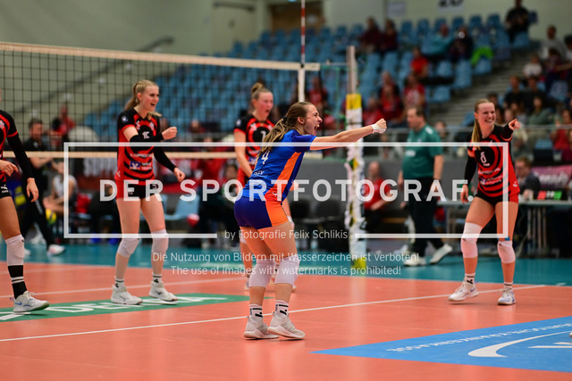 Volleyball I Frauen I Saison 2025-2026 I Bundesliga I 5. Spieltag I ETV Hamburger Volksbank Volleys - Dresdner SC I 09321 | Der Sportfotograf. - Realisiert mit Pictrs.com