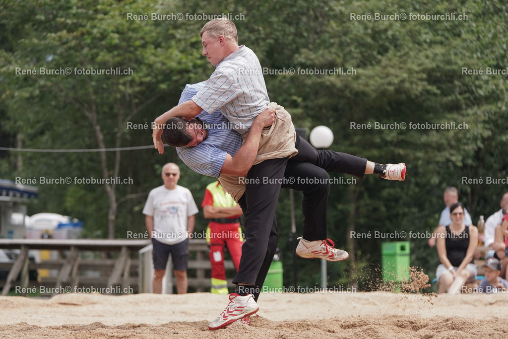 DSC09835-2 | René Burch leidenschaftlicher Fotograf aus Kerns in Obwalden.  Hier finden sie Sport, Landschaft und Natur Fotografie.
 - Realisiert mit Pictrs.com
