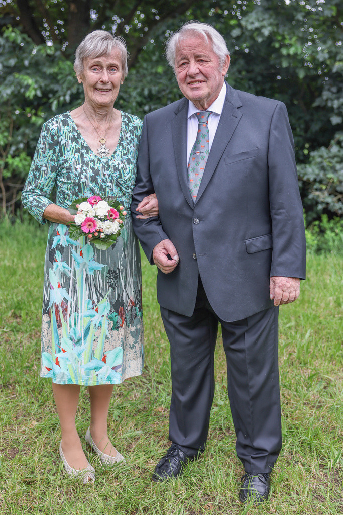 top-top.de 20240705-100 | Foto, Video, Fotografie, Videografie, Fotobox, DJ, Discjockey, Musik, Musikbox, Veranstaltung, Photobooth, Amazon, Ebay, Buchtipp, Bestseller, Autor, Verlag, Buch, Wesel, Hamminkeln, NRW, Dinslaken, Rees, Drohne, Hochzeit, Party, Fotobox, Wesel, Fotograf