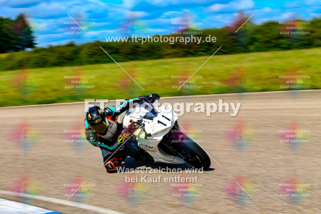 011-6351 | Hier findet Ihr Bilder von Touristenfahrten auf der Nürburgring Nordschleife oder von anderen Veranstaltungen die ich besucht habe. Viel Spass beim Durch Schauen 