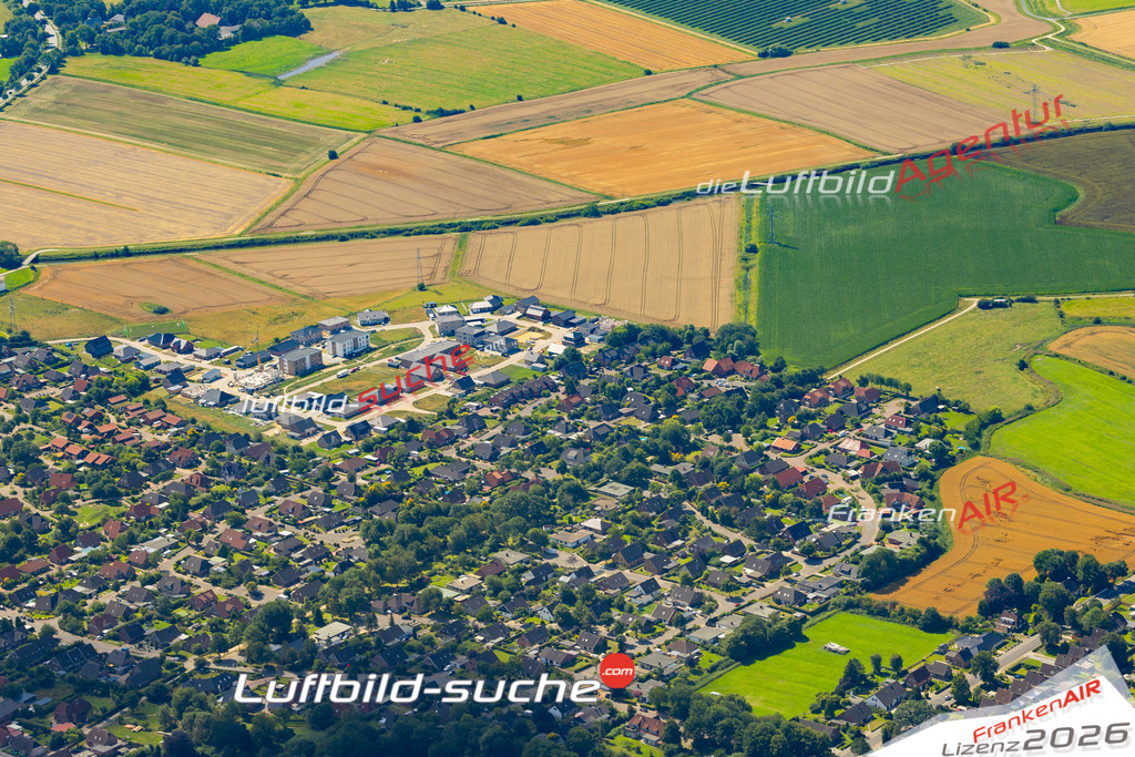 Das Luftbild der Stadt Meldorf wurde 2022 vom Flugzeug heraus erstellt (keine Drohnen-Aufnahmen) Aufnahmehöhe ca.450 Meter- hohe Bildauflösung und Druck-Qualität. Garantiert!