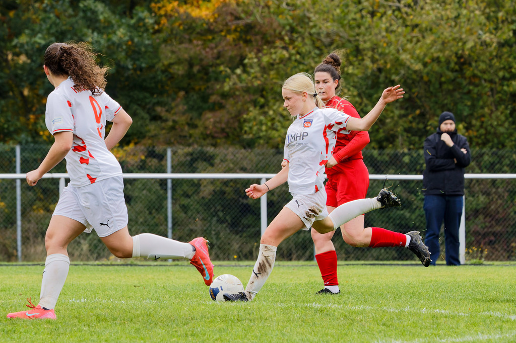 FCEFCH_251012_2019 | Fotopresso – Sportfotografie in Heidenheim & Umgebung. Professionelle Sportfotografie für unvergessliche Momente. Dynamische Action-Shots, emotionale Szenen & hochwertige Bilder. - Realisiert mit Pictrs.com