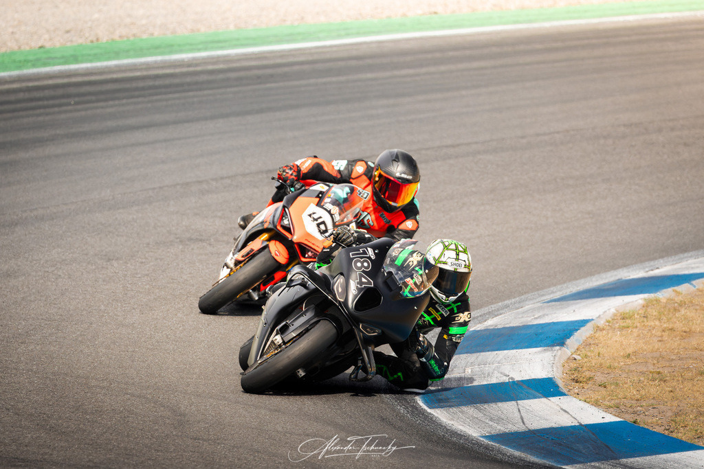 Ducati Trackday Hockenheimring 2026 | Entdecken Sie die faszinierende Welt von Alexander Tschuncky Arts: Kreative Fotografie, atemberaubende Automobilkunst und hochwertiger Bilderdruck. Lassen Sie sich inspirieren! - Realisiert mit Pictrs.com