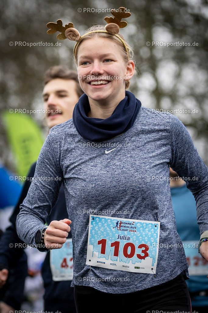 Bonner Nikolauslauf in Bonn, 08.12.2024 | Impressionen vom Bonner Nikolauslauf am 08.12.2024 in Bonn (Freizeitpark Rheinaue). Foto: BEAUTIFUL SPORTS/Axel Kohring