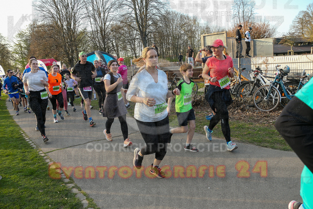 250328_1735_EX1_5512 | Sportfotografie im Rhein-Sieg Kreis, Köln, Bonn, NRW, Rheinland Pfalz, Hessen, etc. Unser Tätigkeitsfeld umfasst den Laufsport vom Volkslauf über den Marathon, Duathlon, Triathon bis zum Ultralauf wie Kölnpfad Ultra oder Schindertrail.