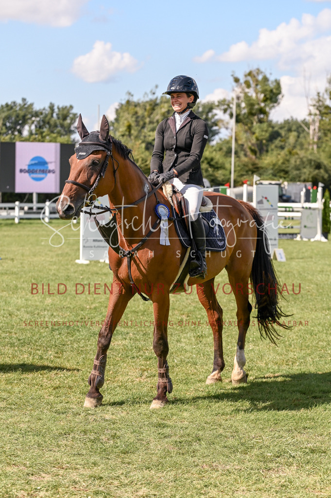 Schugtsche-Düren.2024-09.Springprf.L-218 | Schugtsche Fotografie - Realisiert mit Pictrs.com