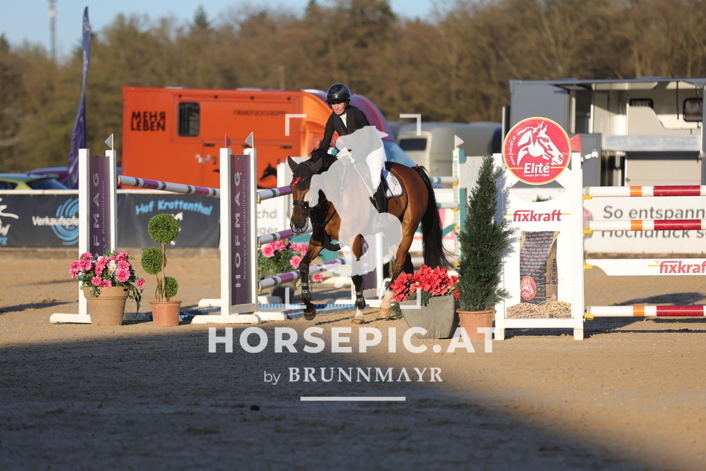 0P6A2669 | Willkommen bei Brunnmayr - Design & Fotografie – Ihrem Spezialisten für Reitturniere und Pferdeveranstaltungen in Oberösterreich, Salzburg und Bayern! Seit über 17 Jahren sind wir leidenschaftlich dabei.