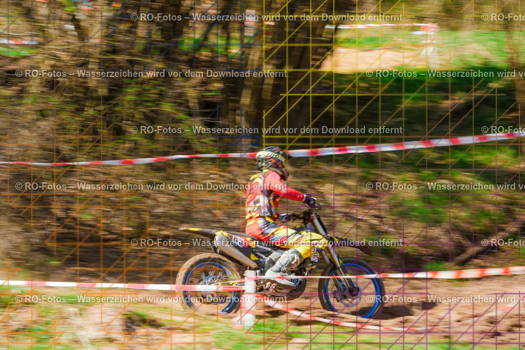3 Lauf Mernes-182 | Sportfotografie von RO-Fotos: Motorsport, Motocross, Enduro, Laufveranstaltungen und Triathlon. Professionelle Fotos von Sportlern und Events. - Realisiert mit Pictrs.com