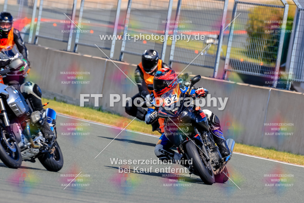 _TCM3760 | Hier findet Ihr Bilder von Touristenfahrten auf der Nürburgring Nordschleife oder von anderen Veranstaltungen die ich besucht habe. Viel Spass beim Durch Schauen 